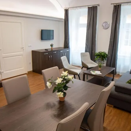 Mecset 公寓式酒店 4*