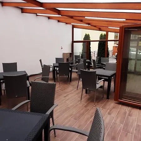 公寓式酒店 Mecset 4*