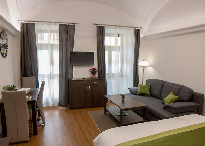 Mecset Apart-hotel Eger