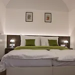 Aparthotel Mecset Eger