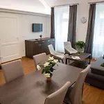 Mecset Aparthotel 4*