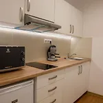 Mecset Aparthotel