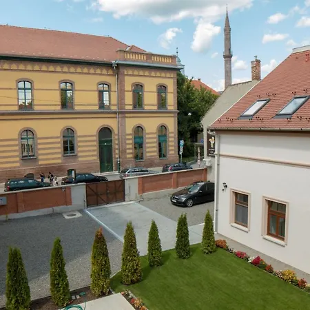 Mecset Апарт-готель