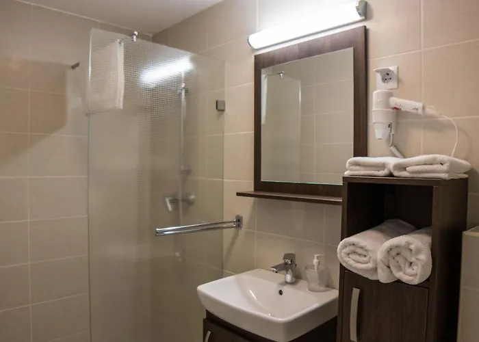 アパートホテル Mecset エゲル