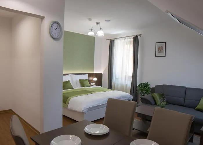 Mecset アパートホテル